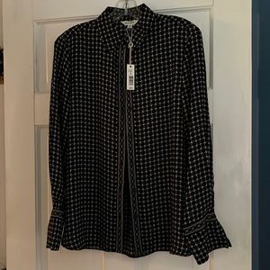 Max Studio Women’s blouse size medium